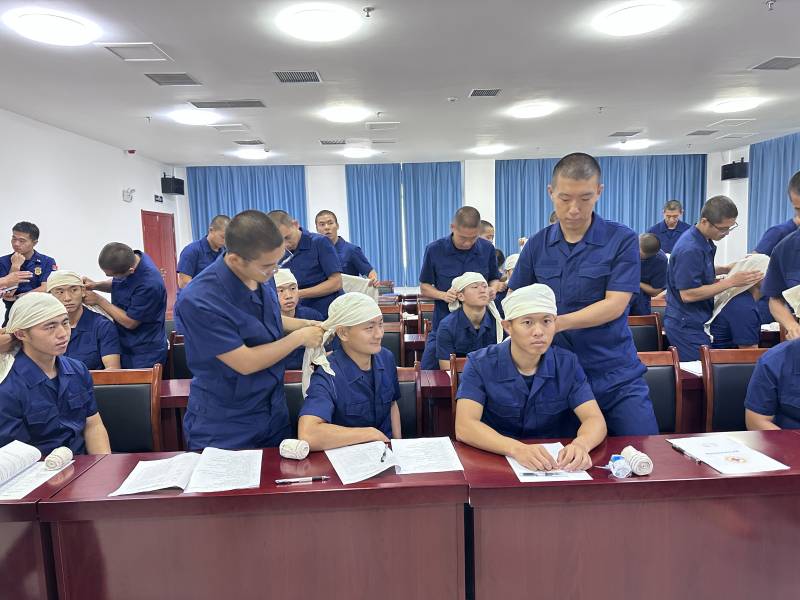 4e4e86bac14822caadc40c4a4c9b600.jpg